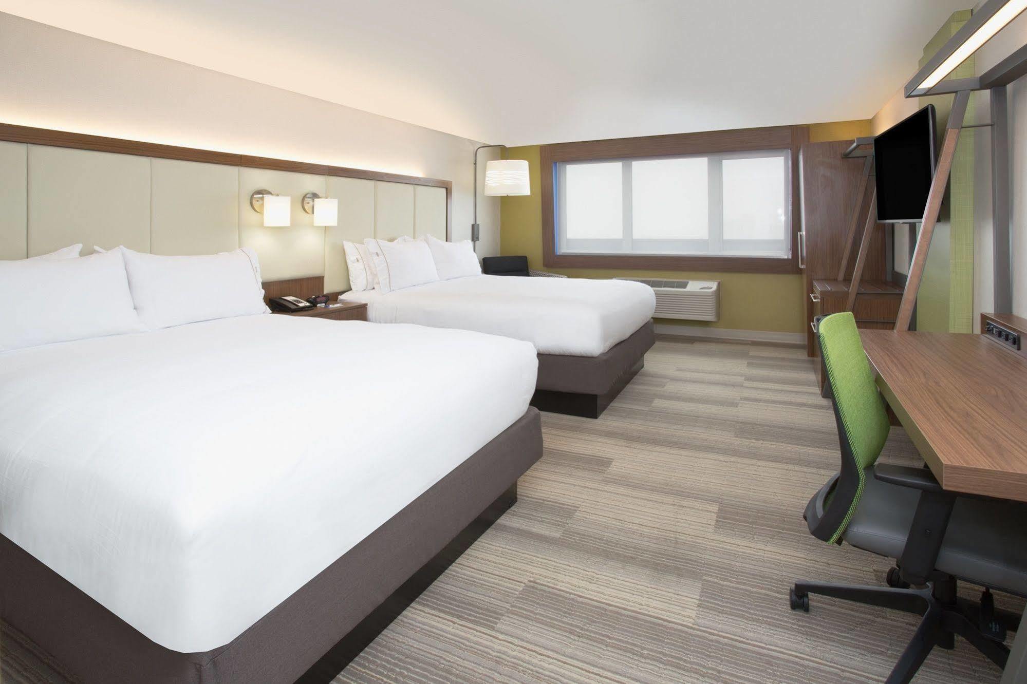 Holiday Inn Express & Suites - Elizabethtown North By Ihg Exterior photo